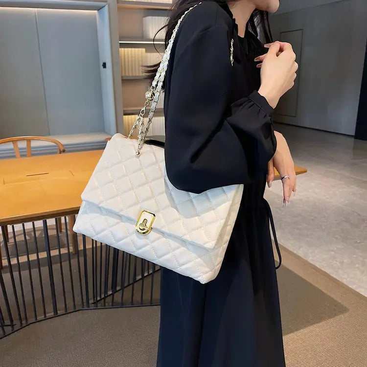 2023 Women's Diamond Pattern Large Capacity Bag